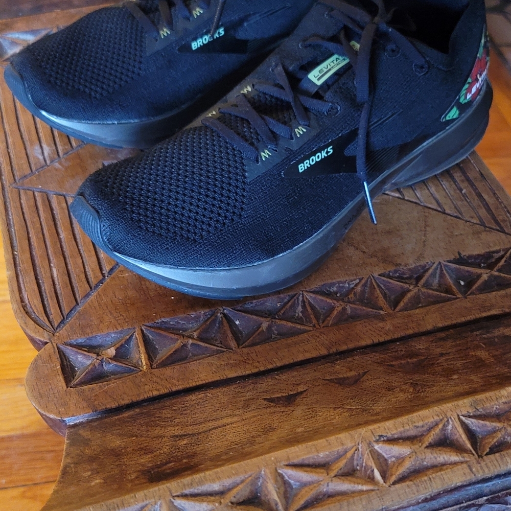 Brooks Levitate 3